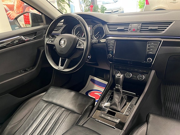 Skoda Superb 16 of 19