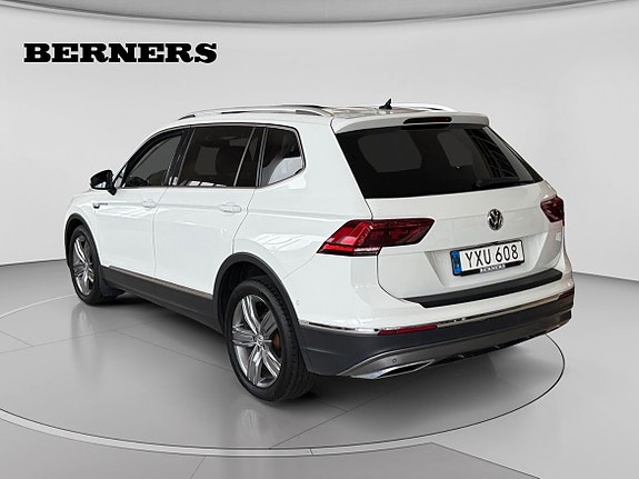 Volkswagen Tiguan Allspace 3 of 13