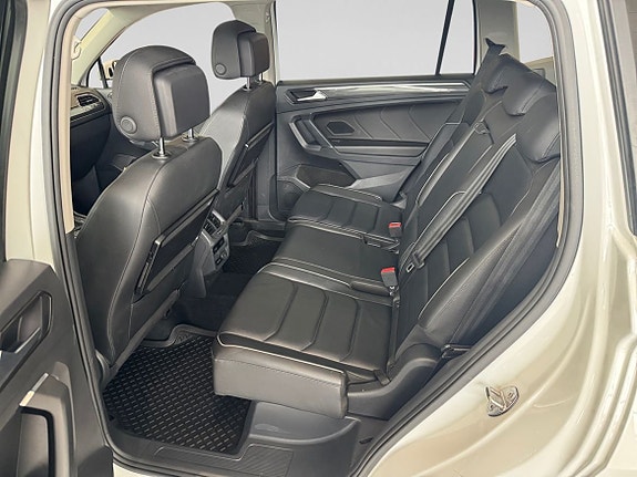 Volkswagen Tiguan Allspace 12 of 13