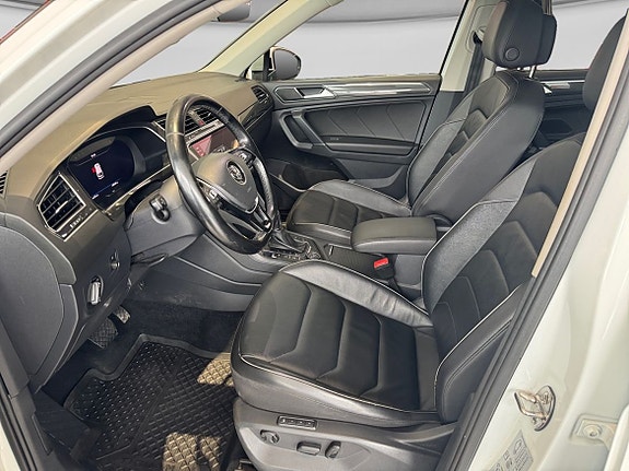 Volkswagen Tiguan Allspace 9 of 13