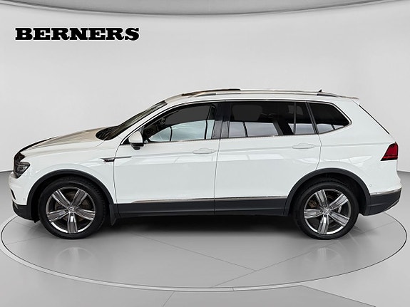Volkswagen Tiguan Allspace 2 of 13