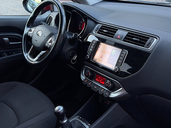 Kia Rio 14 of 24