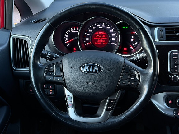 Kia Rio 17 of 24