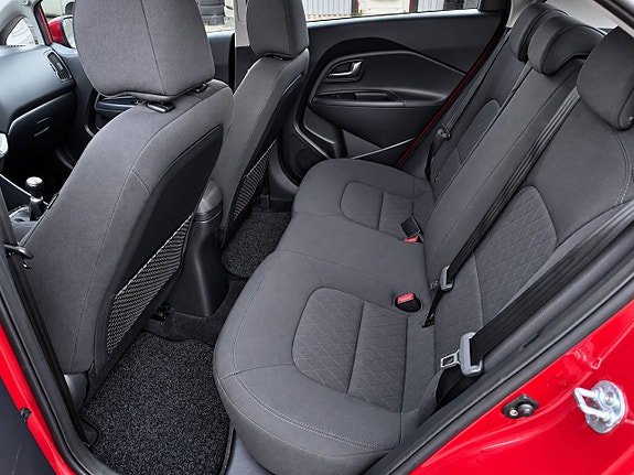 Kia Rio 20 of 24