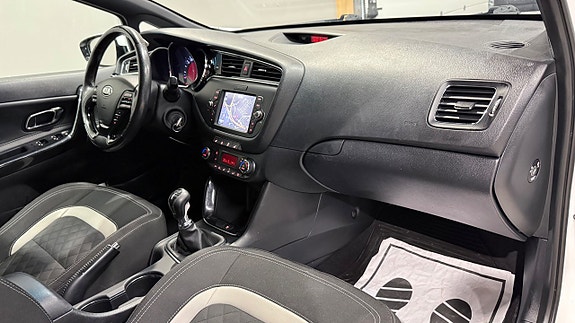 Kia Ceed 12 of 19