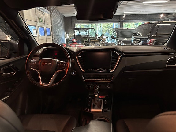 Isuzu D-max 7 of 9