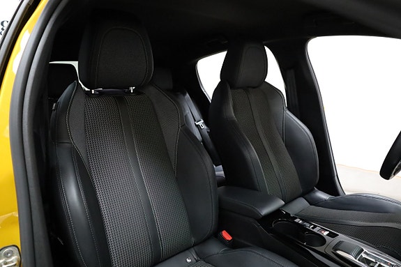 Peugeot e-208 18 of 27