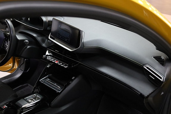 Peugeot e-208 17 of 27
