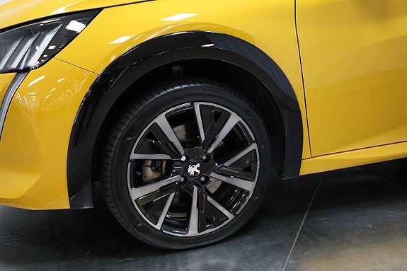 Peugeot e-208 27 of 27