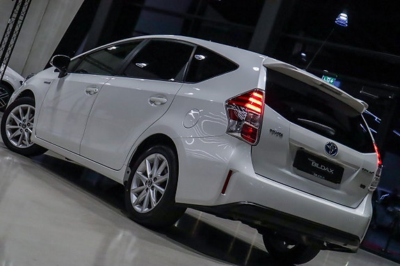 Toyota Prius+ 4 of 18