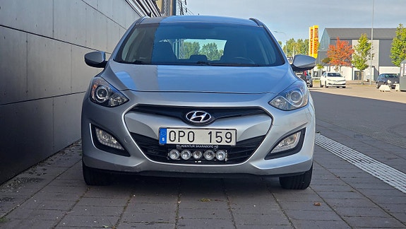 Hyundai i30 4 of 16