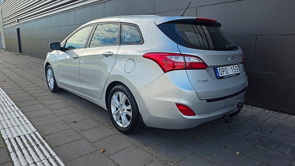 Hyundai i30 3 of 16
