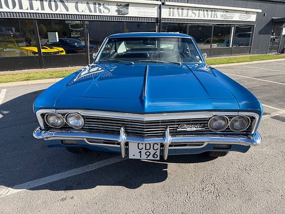 Chevrolet Impala 2 of 18