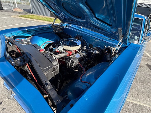 Chevrolet Impala 17 of 18