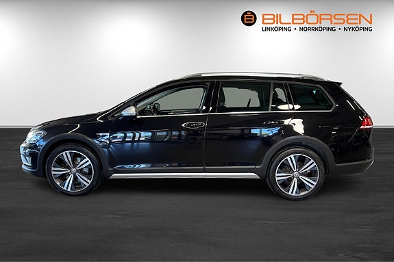 Volkswagen Golf Alltrack 4 of 16