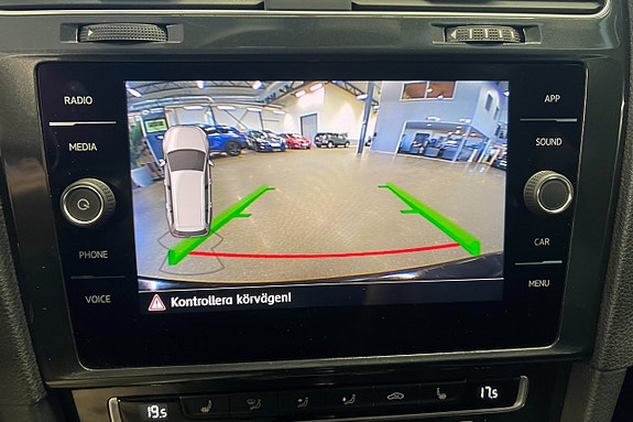 Volkswagen Golf Alltrack 15 of 16
