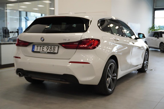 BMW 118i 18 of 18
