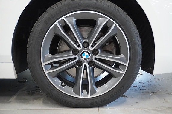 BMW 118i 15 of 18