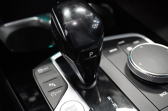 BMW 118i 7 of 18