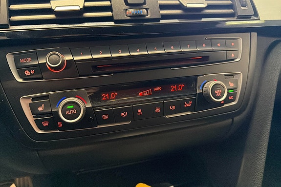 BMW 328i 18 of 21