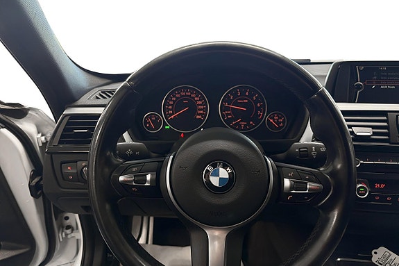 BMW 328i 13 of 21
