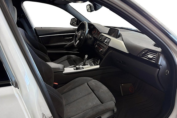 BMW 328i 14 of 21