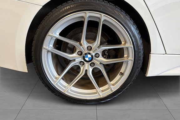 BMW 328i 8 of 21
