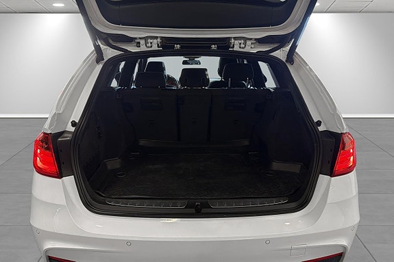 BMW 328i 9 of 21
