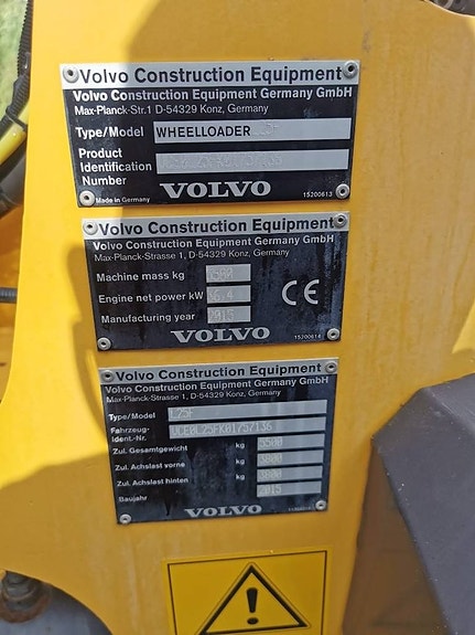 Volvo L 25 F 10 of 15