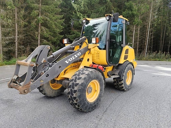 Volvo L 25 F 12 of 15
