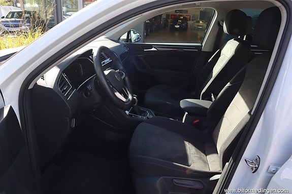 Volkswagen Tiguan 9 of 20