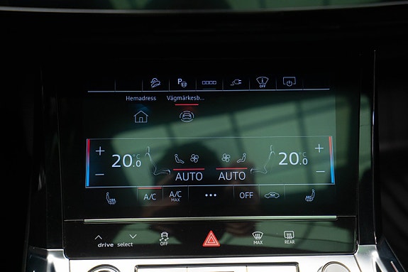 Audi Q8 e-tron 23 of 25