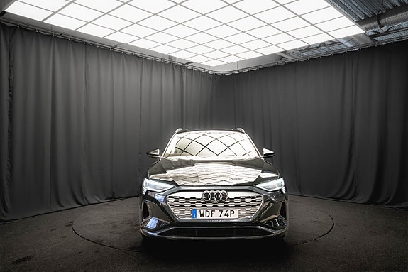 Audi Q8 e-tron 4 of 25