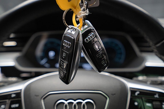 Audi Q8 e-tron 25 of 25