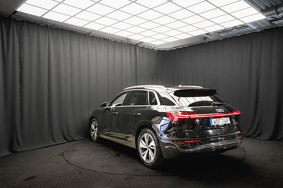Audi Q8 e-tron 9 of 25