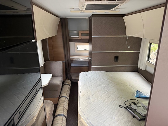 Adria Alpina 663 UK * AC & Mover * 8 of 14