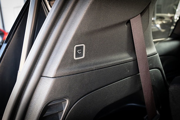 Chrysler Pacifica 23 of 25