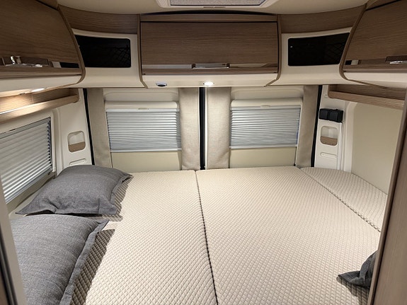 Malibu 600DB Charming GT Skyview+Clesana toa+Litbatt.320ah+luftfjädring 16 of 25
