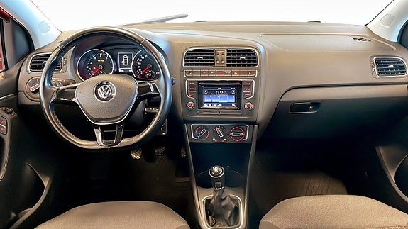 Volkswagen Polo 10 of 13