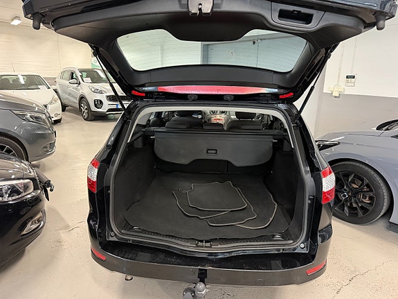 Ford Mondeo 7 of 9