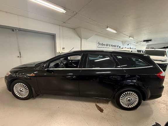Ford Mondeo 2 of 9