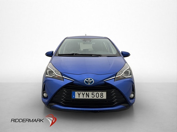 Toyota Yaris 2 of 28