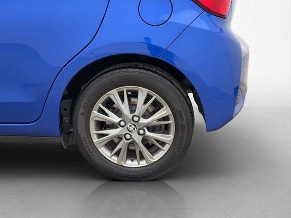 Toyota Yaris 28 of 28