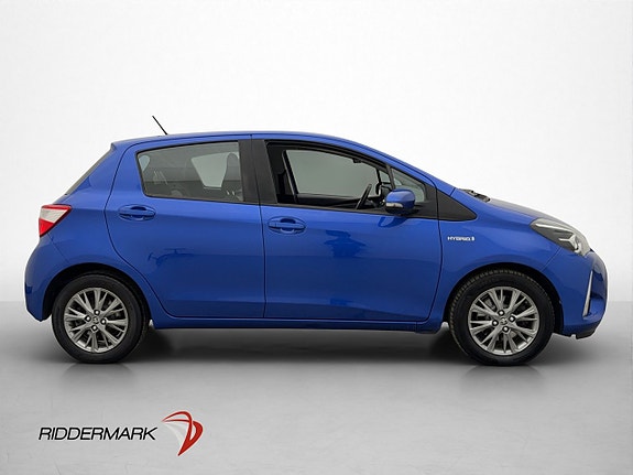 Toyota Yaris 9 of 28