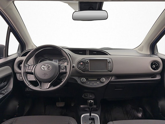 Toyota Yaris 12 of 28