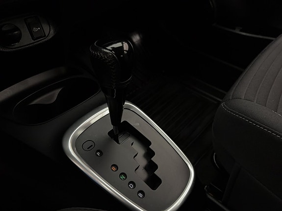 Toyota Yaris 22 of 28
