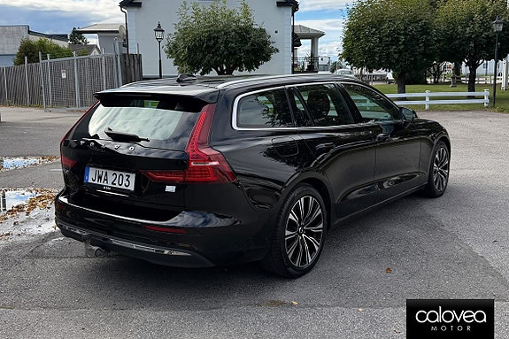 Volvo V60 7 of 15