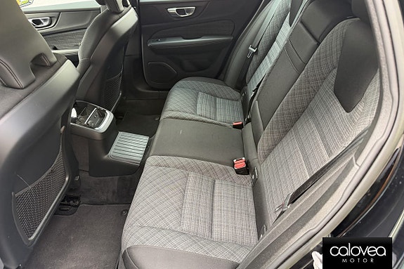Volvo V60 13 of 15
