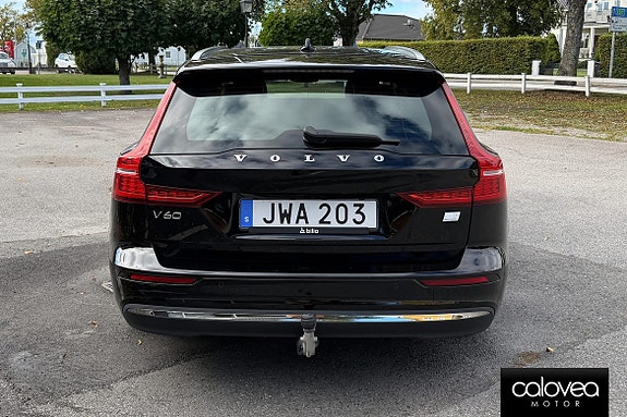 Volvo V60 4 of 15