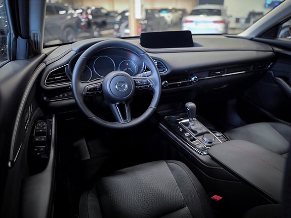 Mazda CX-30 10 of 16